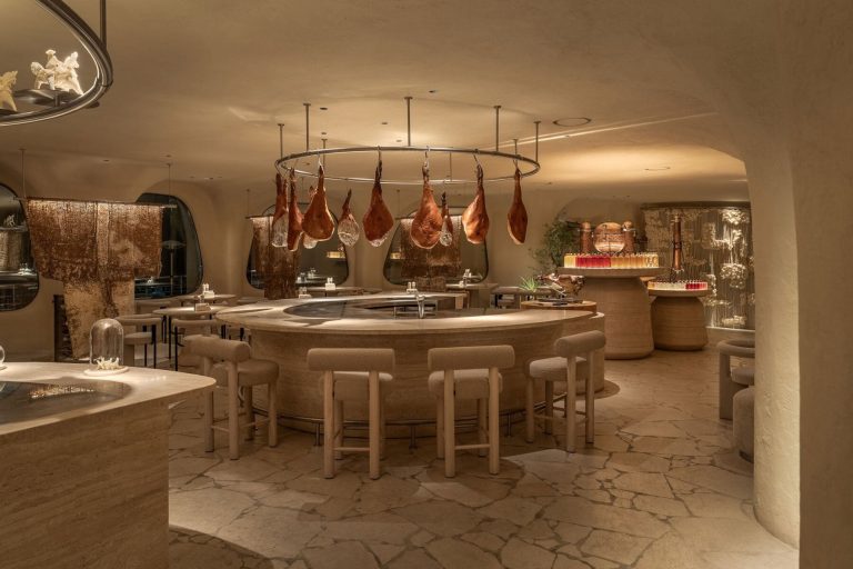 Không gian nhà hàng lấy cảm hứng từ nấm: Khi vật liệu sinh học định hình trải nghiệm nội thất